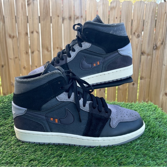 Jordan Other - Jordan 1 SE Craft Mid Inside Out - Black size - 8 men’s